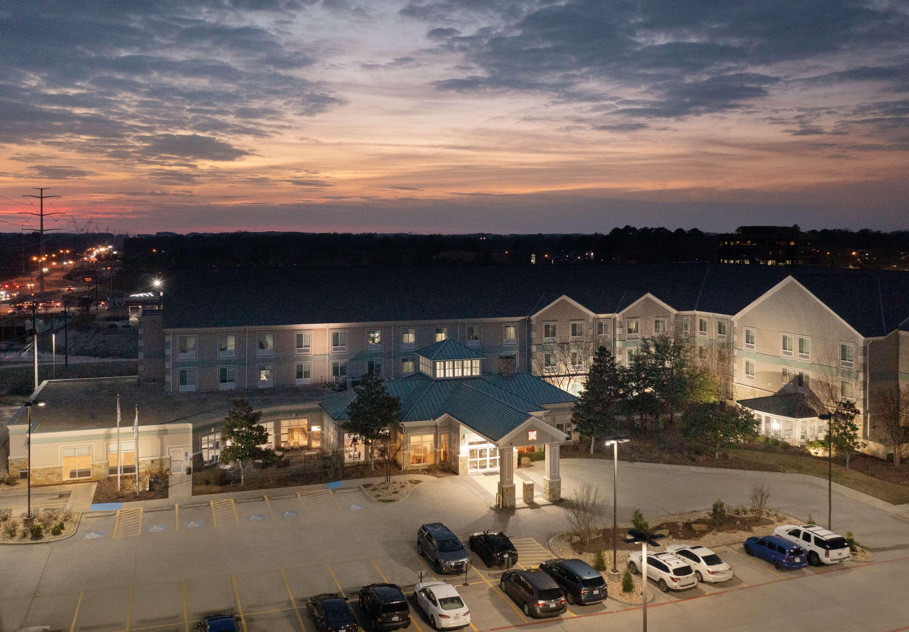 Hilton Garden Inn Tyler Exteriör bild